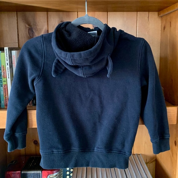 Kids Batman Hoodie with bat ears and integrated little eye mask - Picture 3 of 3